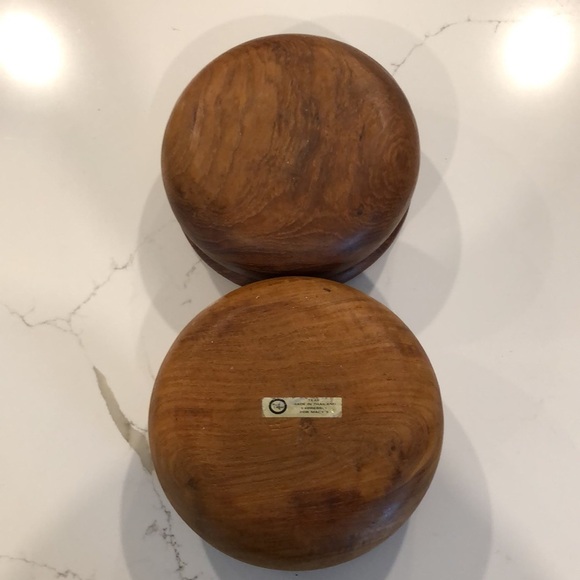 The cellar teak wooden bowls (2) and Canadian made wooden spoon fork salad tongs - Picture 7 of 8